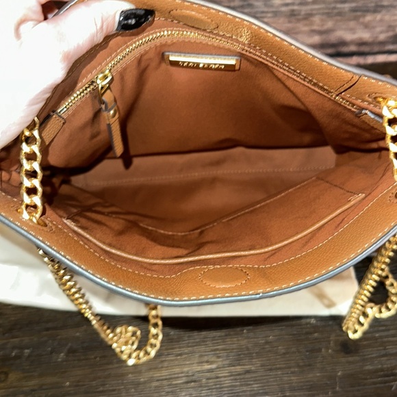 Tory Burch Everly Swingpack Leather Shoulder Crossbody Bag in light Umber - Picture 8 of 10